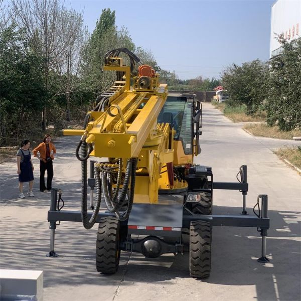 直銷750輪式隧道鉆機(jī)，專業(yè)隧道鉆機(jī)廠家